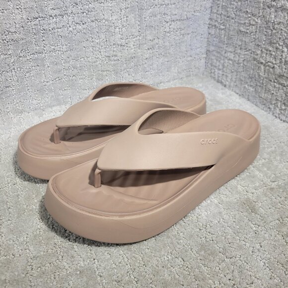 Crocs Getaway Women’s Size 11 US Tan Platform Flip Flop Sandals 209410 - Picture 11 of 12